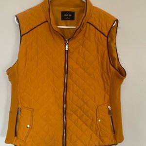 Sporty vest